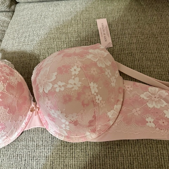 Victoria Secret Body By Victoria Size 38D NWT Pink Lace Underwire Bra - Picture 4 of 4